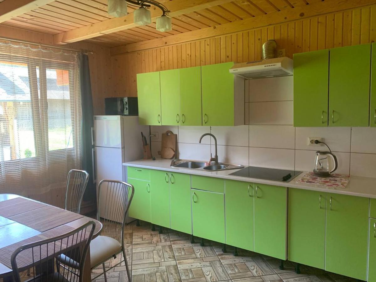 Садиба У Коржуків Rivnya Exterior photo